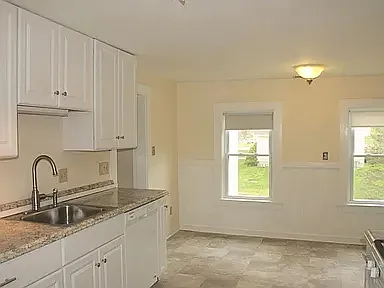 197 Arlington St — Photo 3