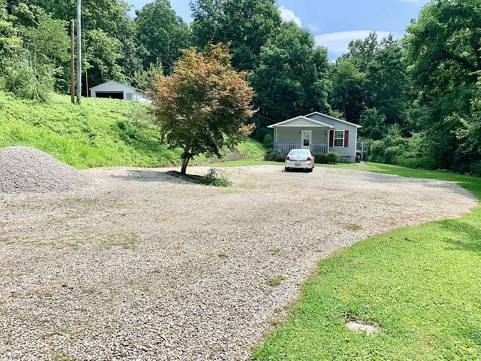 1st image of 82 Stevens Ln