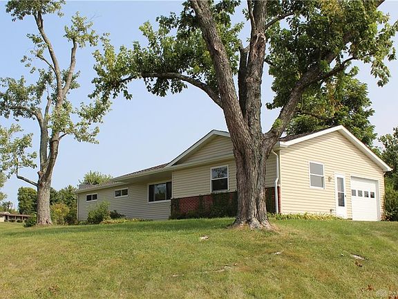 3rd image of 4167 Gardenview Dr