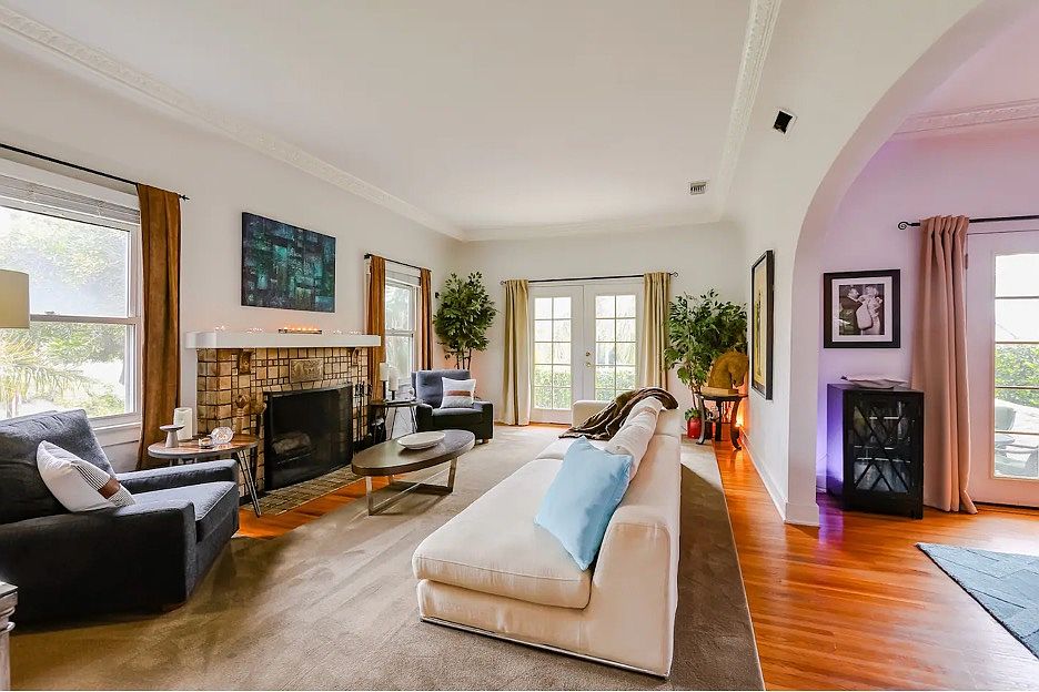 1st image of 1203 S Rimpau Blvd