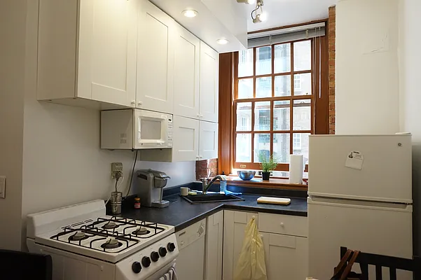 Rented by ALTER REALTY CO INC | media 2