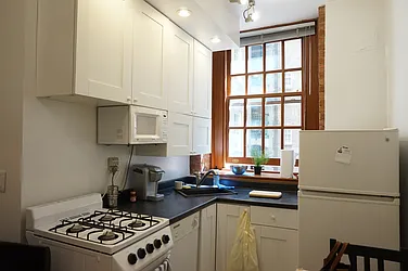 Rented by ALTER REALTY CO INC