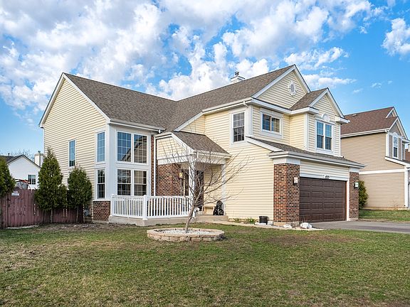 2nd image of 1368 Newcastle Ln