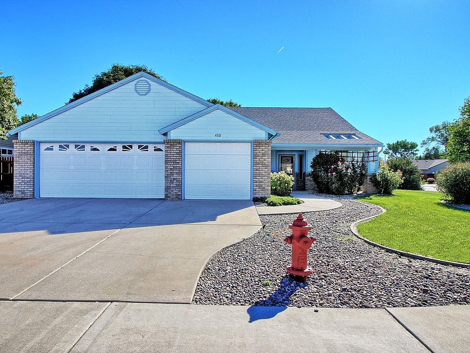 1st image of 410 Gold Rush Dr