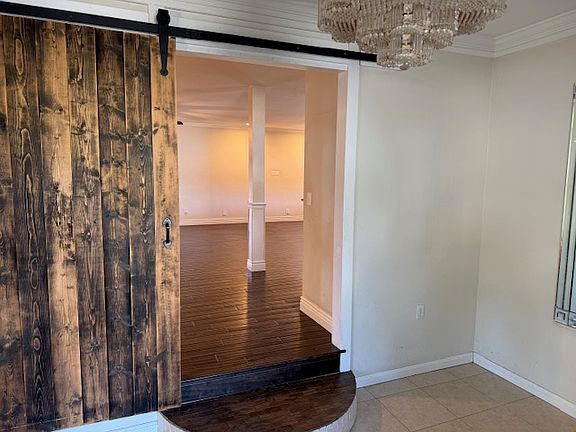 4th image of 4202 Woodland Dr