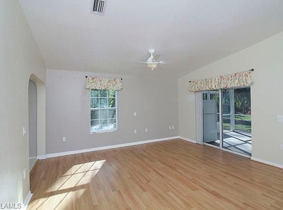 5th image of 5256 Hickory Wood Dr