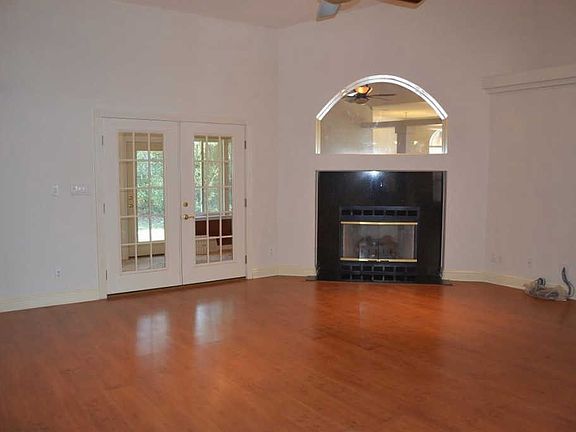 5th image of 3789 Oak Glen Ct