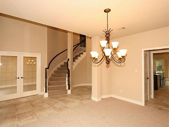 4th image of 1903 Cayman Bend Ln