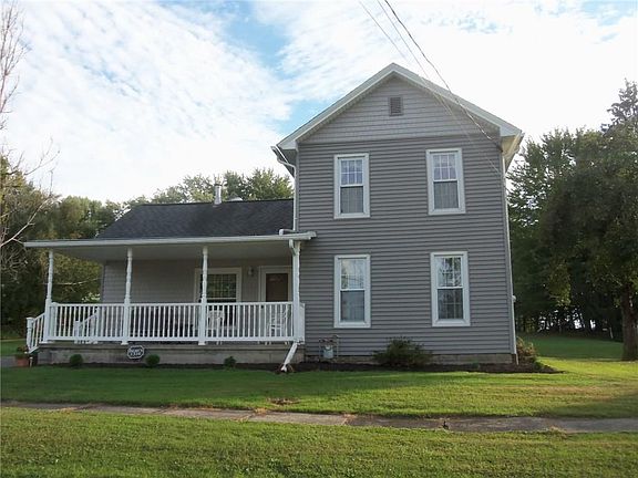 2nd image of 708 Washington St
