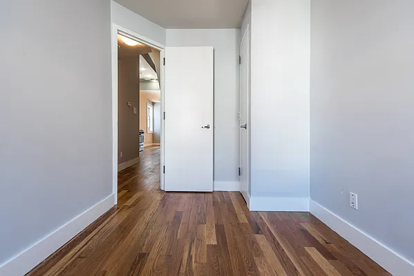 Rented by Nooklyn NYC LLC | media 78