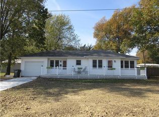 101 S Johnson Dr, Odessa, MO 64076
