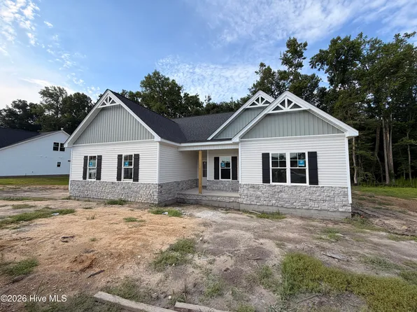 3704 Huntcliff Drive, La Grange, NC 28551