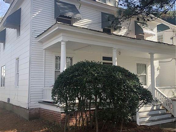 2nd image of 321 Douglas Ave