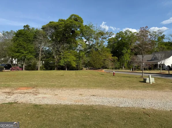 533 Village Rd, Madison, GA 30650