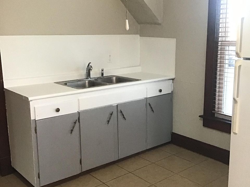 Sink base