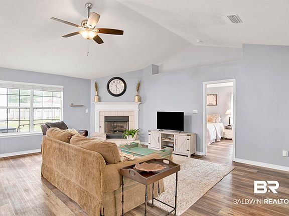 4th image of 11179 Chablis Ln