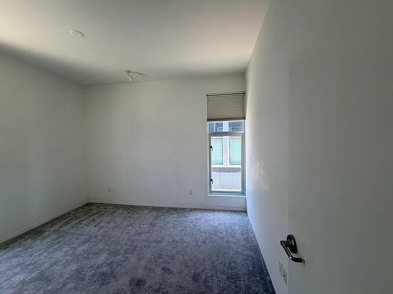 4410 N 27th St #7 — Photo 17