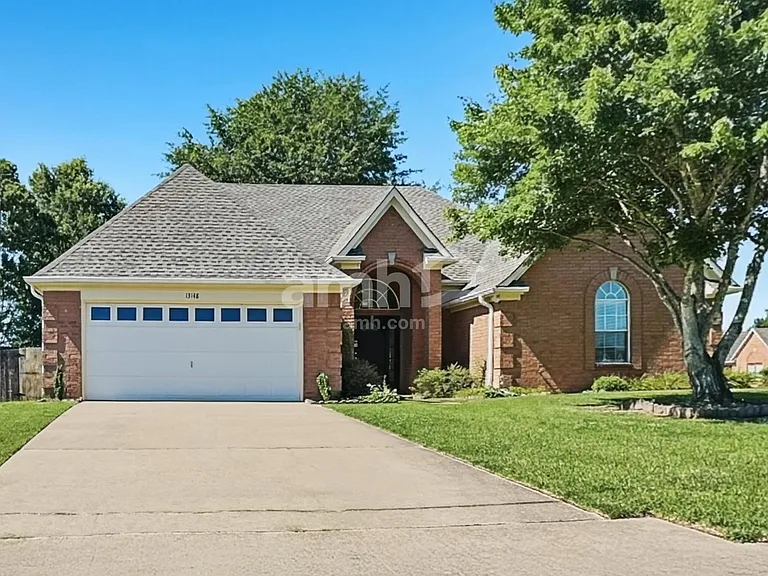 13148 Braybourne Pkwy — Photo 1