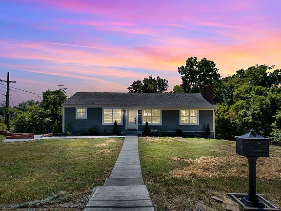 2nd image of 2939 Leatherwood Dr