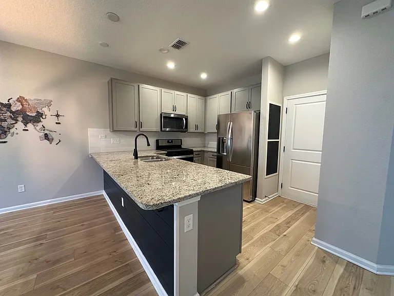 61 Pinebury Ln — Photo 21