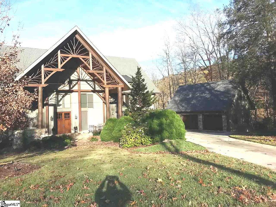 1st image of 2 Laurel Cove Ln