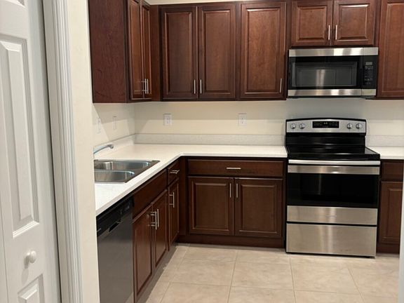 5th image of 2224 Pigeon Plum Way