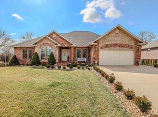 2541 Copperwood Dr, Lebanon, MO 65536