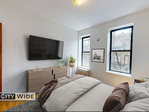 3rd image of 324 E 91st St APT 9