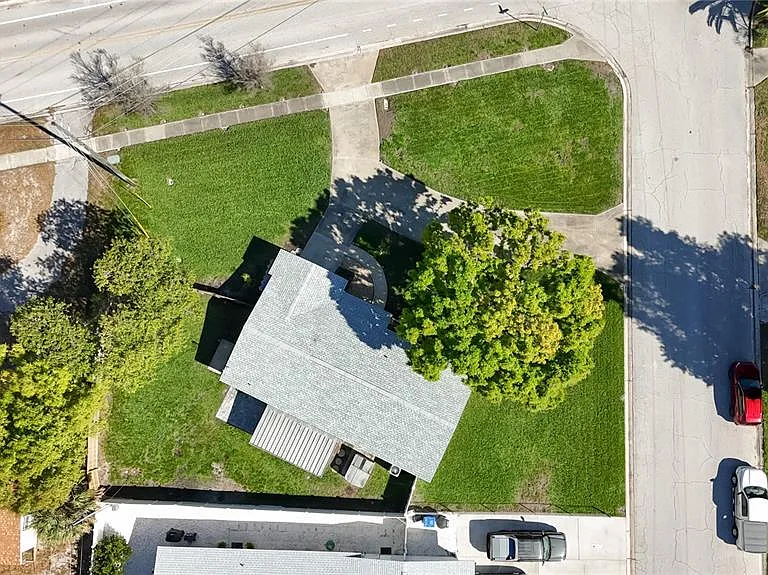 396 Lewis Blvd SE — Photo 20