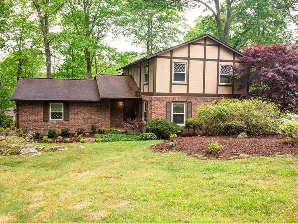 130 Tall Oak Trl, Pineville, KY 40977