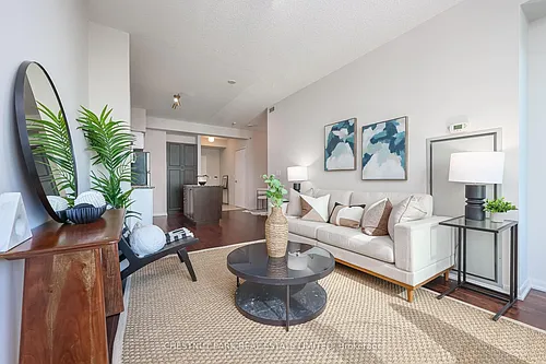 215 Fort York Blvd #808 Photo 1