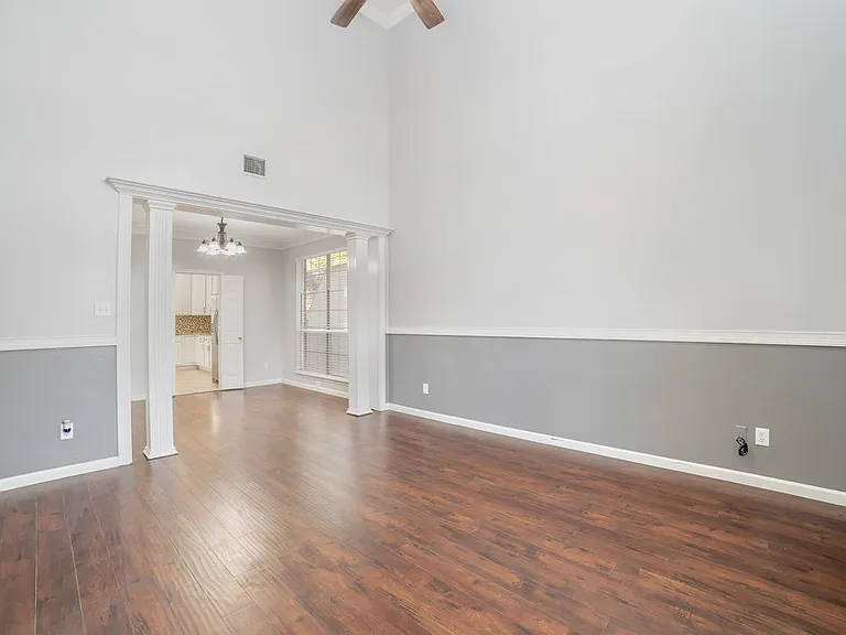 1908 Wood Crest Dr — Photo 7