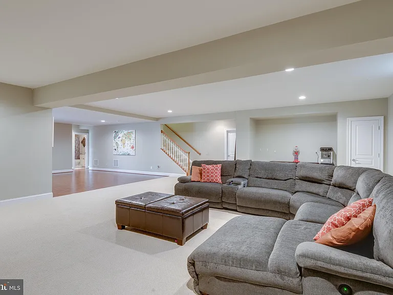 41398 Hagley Pl — Photo 33