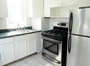 7900 Gilbert St, Philadelphia, PA 19150