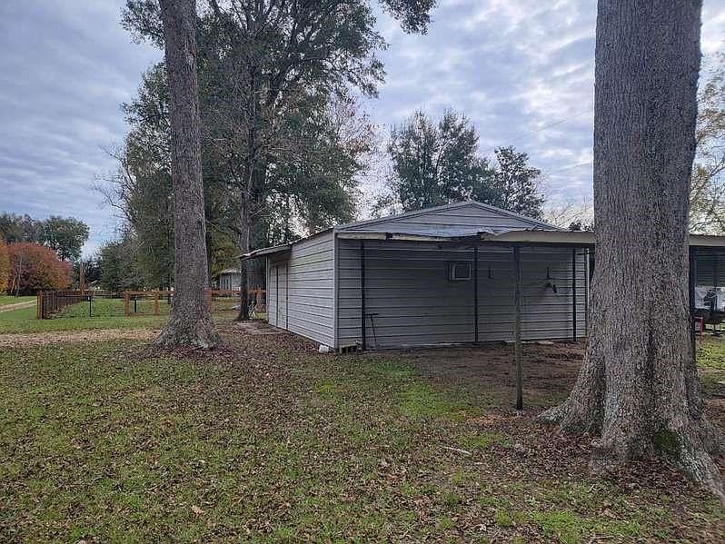 2nd image of 164 Pecanty Rd