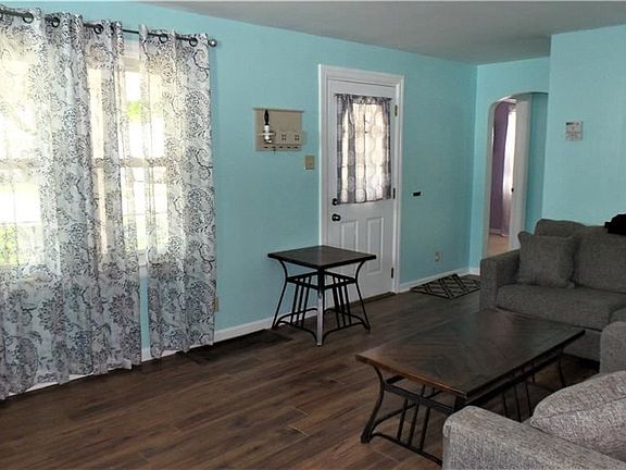 4th image of 710 91st St