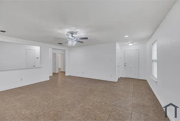 7449 Grass Valley Trl — Photo 10
