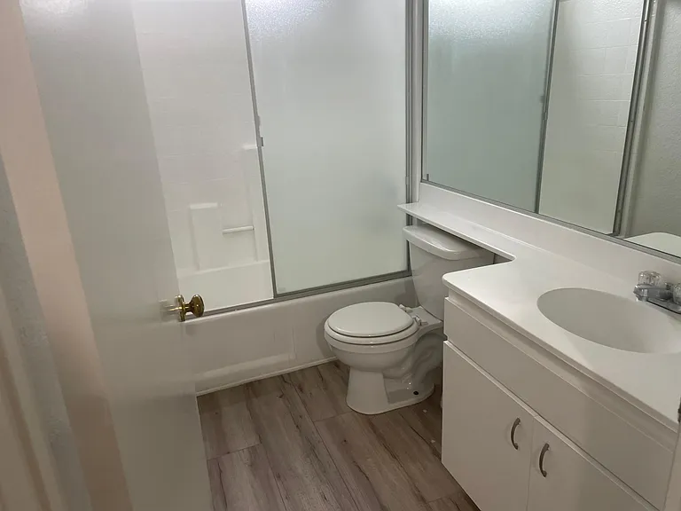11258 Morrison St #101 — Photo 6