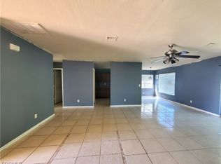 913 Sara Ave N, Lehigh Acres, FL 33971