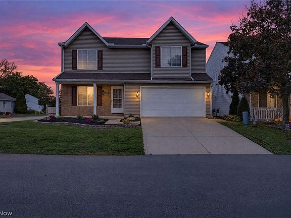 2nd image of 1115 Oxford Cir