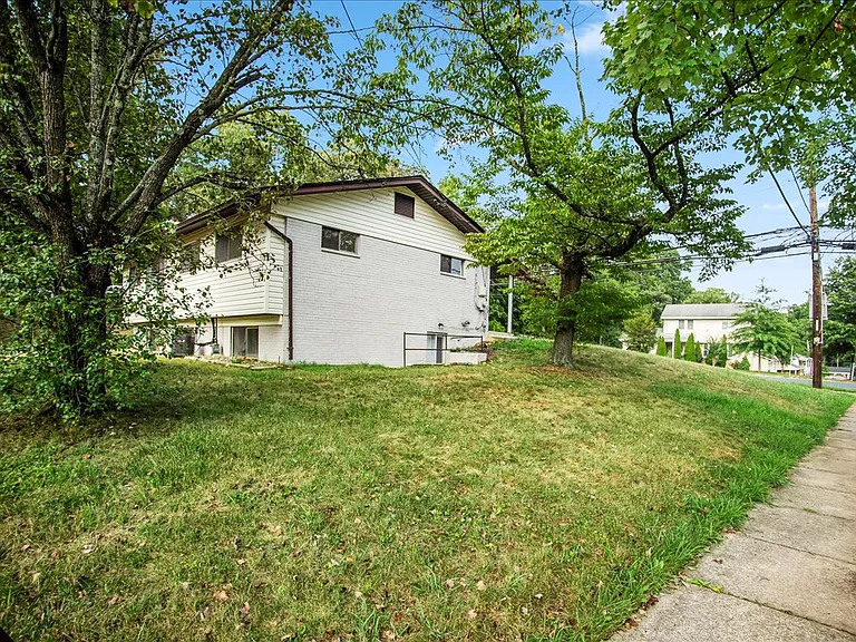 6700 Cipriano Rd — Photo 28