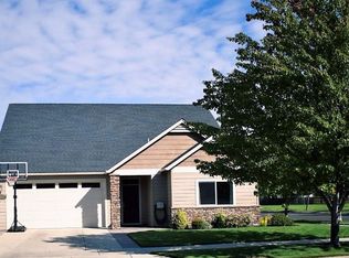 1010 Worchester Dr, Medford, OR 97501