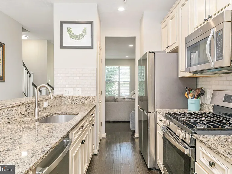 12783 Lotte Dr — Photo 11