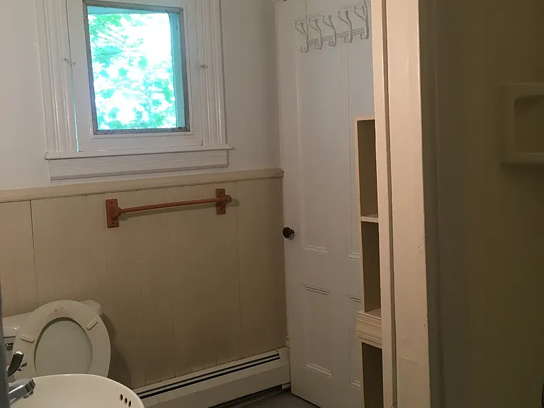 115 Giles Street — Photo 22