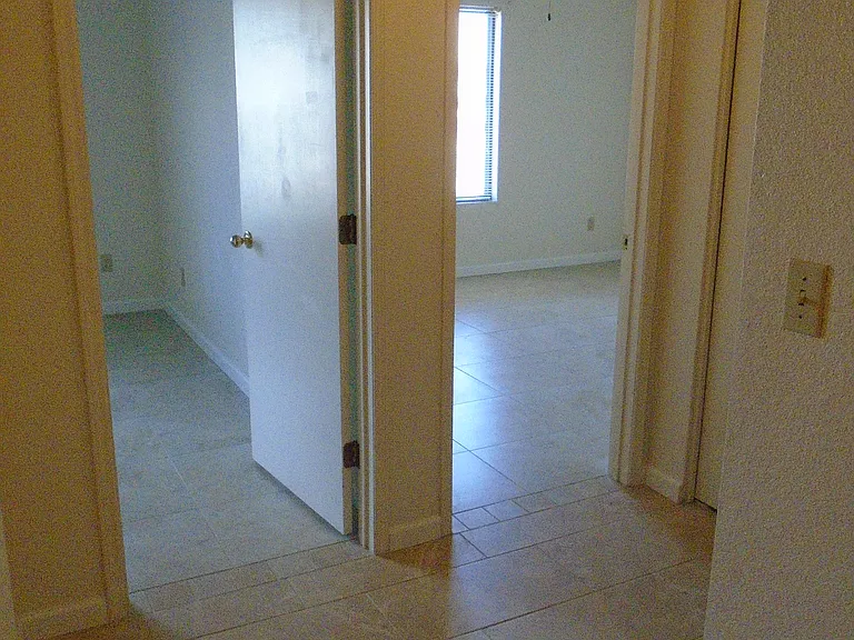 8054 S New Abbey Dr — Photo 16