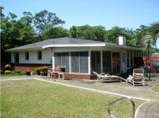 2016 Renneau Ave, North Charleston, SC 29406