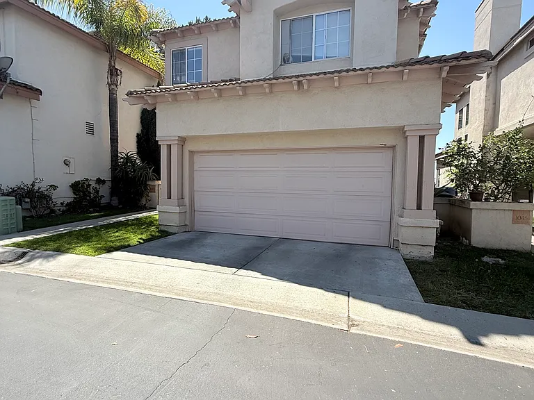 1047 Laguna Seca Loop — Photo 3