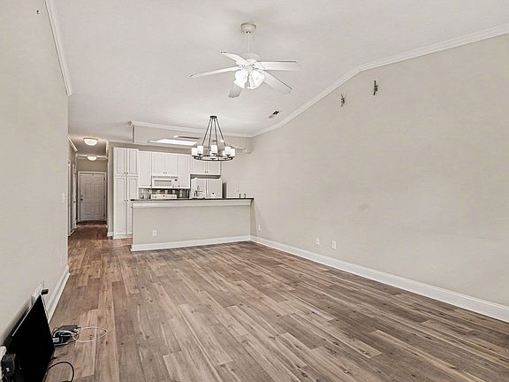 4th image of 4503 W Harbour Ct. #S-21