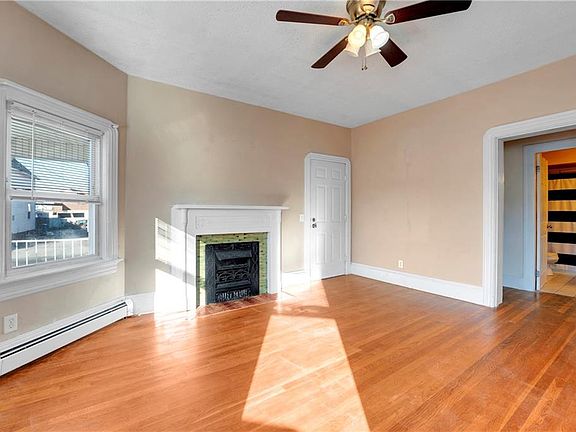 5th image of 185 Anthony St