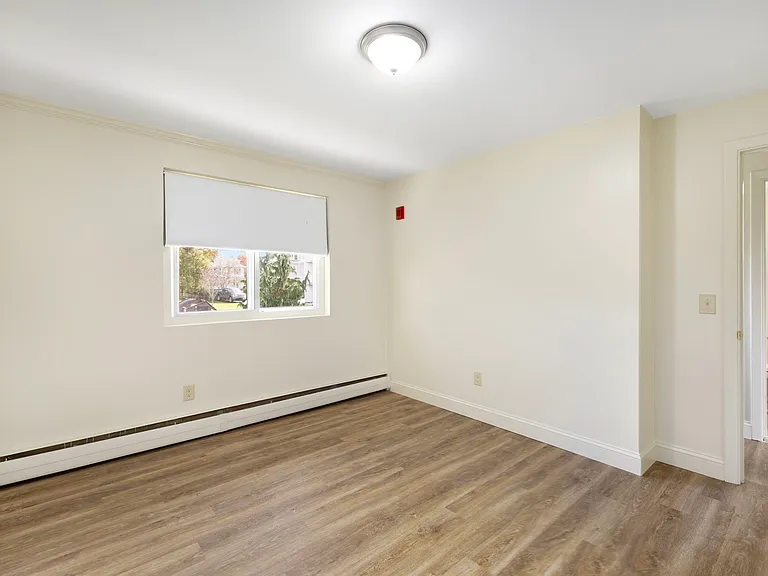 Parkway Cedarhurst Apartments — Photo 25